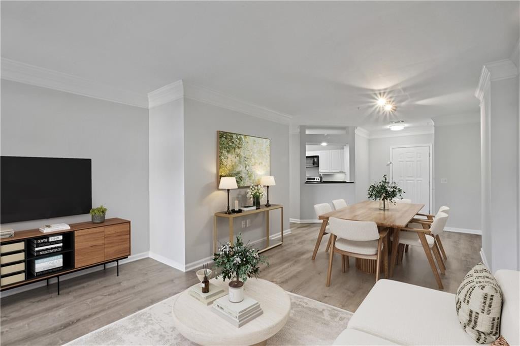 3334 Peachtree Road NE 1613