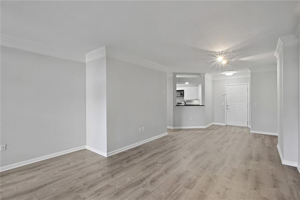 3334 Peachtree Road NE 1613