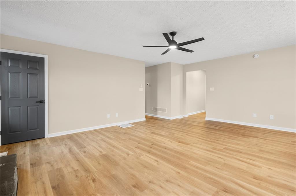 6164 Dorchester Drive, Rex, Georgia image 11