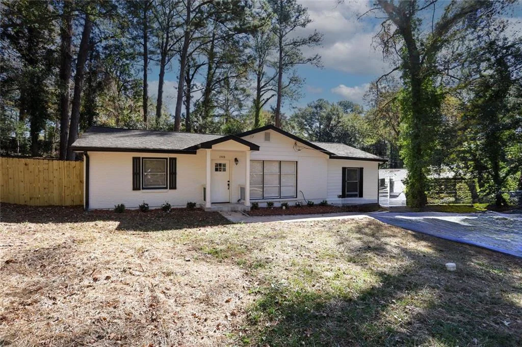 1508 Peachcrest Road