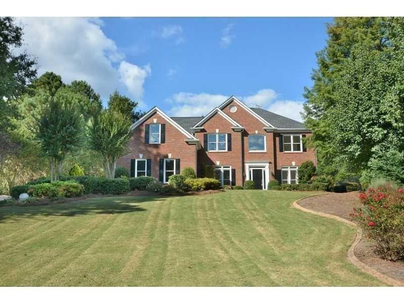 2070 Melrose Trace, Cumming, Georgia image 2