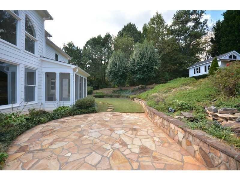 2070 Melrose Trace, Cumming, Georgia image 7