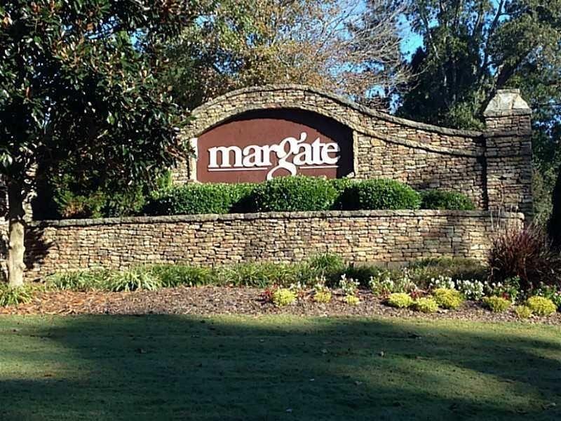 2070 Melrose Trace, Cumming, Georgia image 3