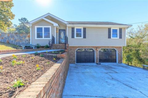 Homes For Sale - 338 Kinsey Street<br/> Walker County, Rossville, GA 30741