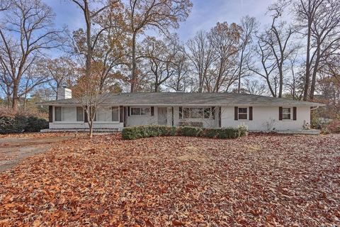 2307 Favor Road SW Marietta GA 30060