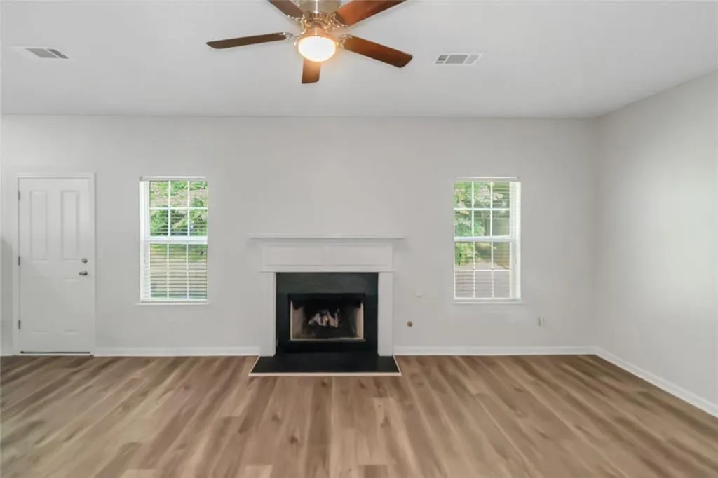 Lithonia, Georgia 30058, United States, 3 Bedrooms Bedrooms, ,3 BathroomsBathrooms,Residential,Active,169941