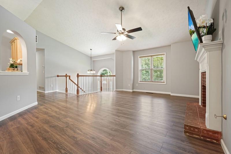 54 Crestwood Drive