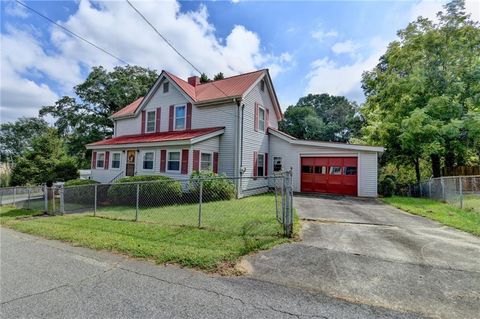 37 Spring Street Gainesville GA 30501