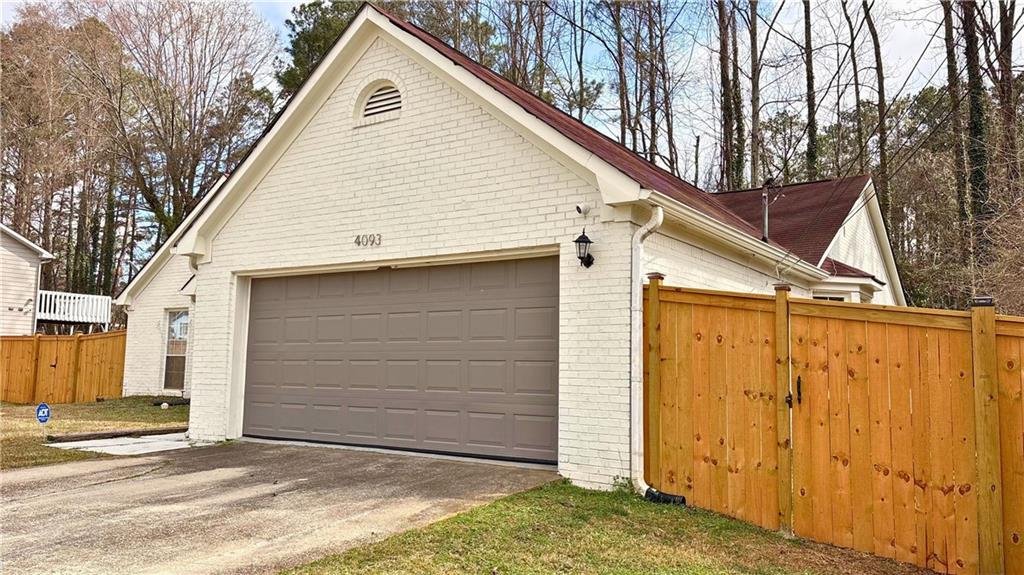 4093 Chapel Mill Bend