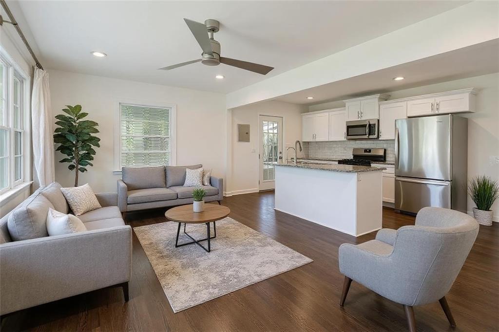 2957 Laguna Drive