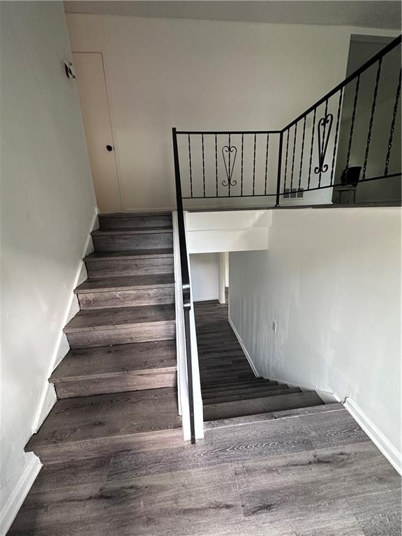 5851 Christopher Lane