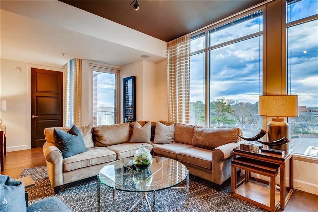 1820 Peachtree Street NW 811