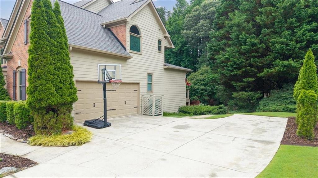 161 Highgrove Drive, Suwanee, Georgia image 6