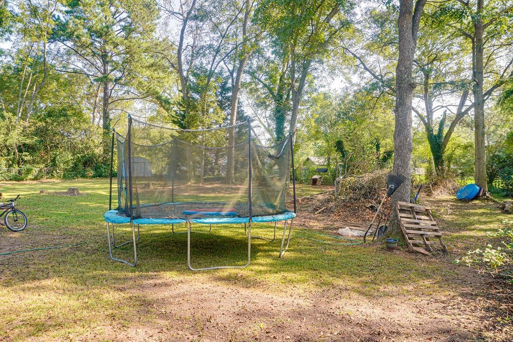 2621 Manor Place