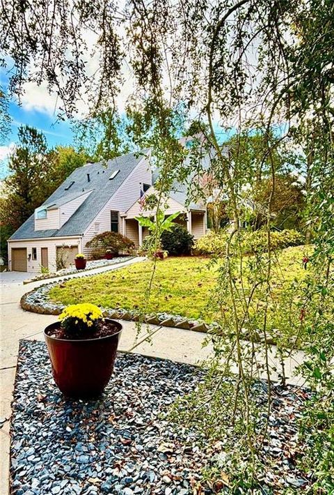 3810 GALLOWAY Drive Roswell GA 30075