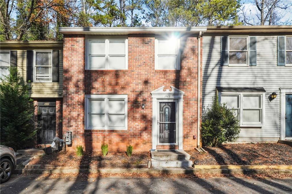 REDUCED---Ready to move in. Like new condition.... Hardwoods throughout main level, new paint, stainless appliances and remodeled bathrooms.... close to 400/Northridge, good schools. Private fenced backyard with firepit and storage shed. 3 parking spots assigned to the unit