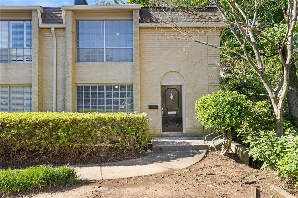 5400 Roswell Road APT E6