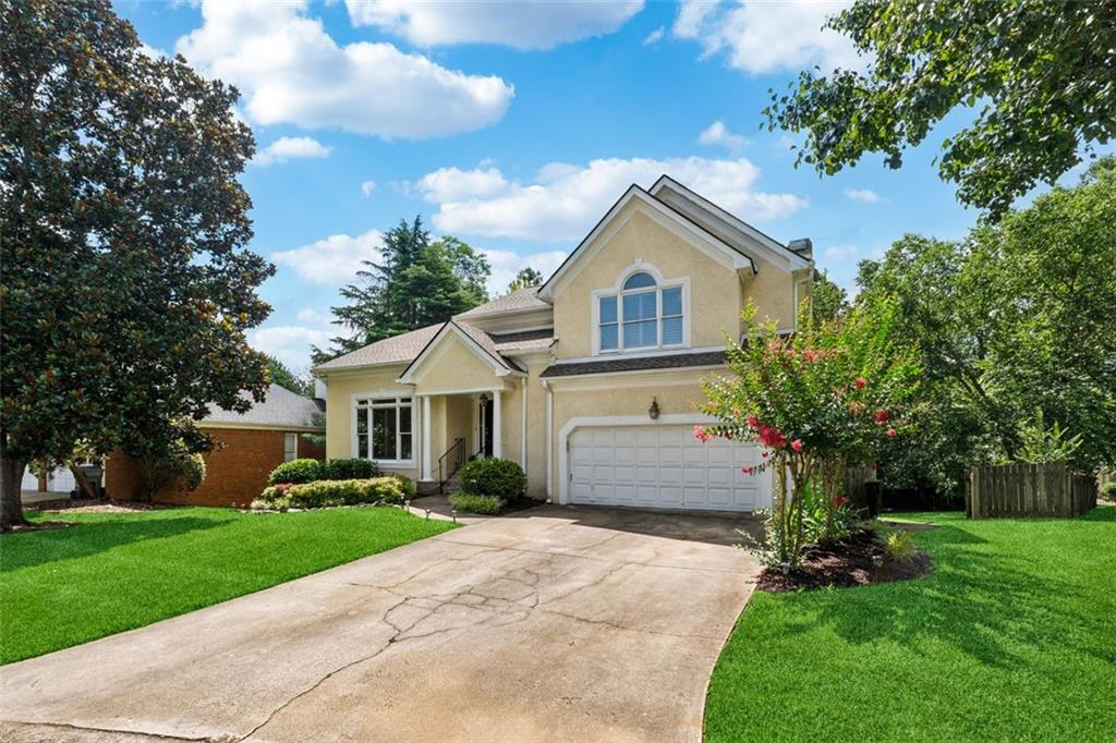 16 ANCIENT OAK Court NE