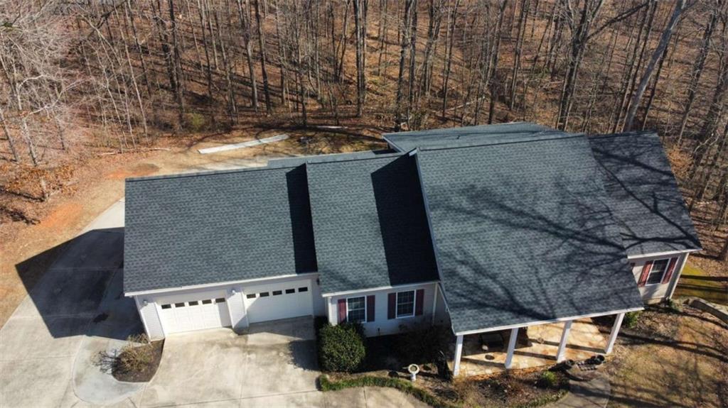 3627 E Hall Road E