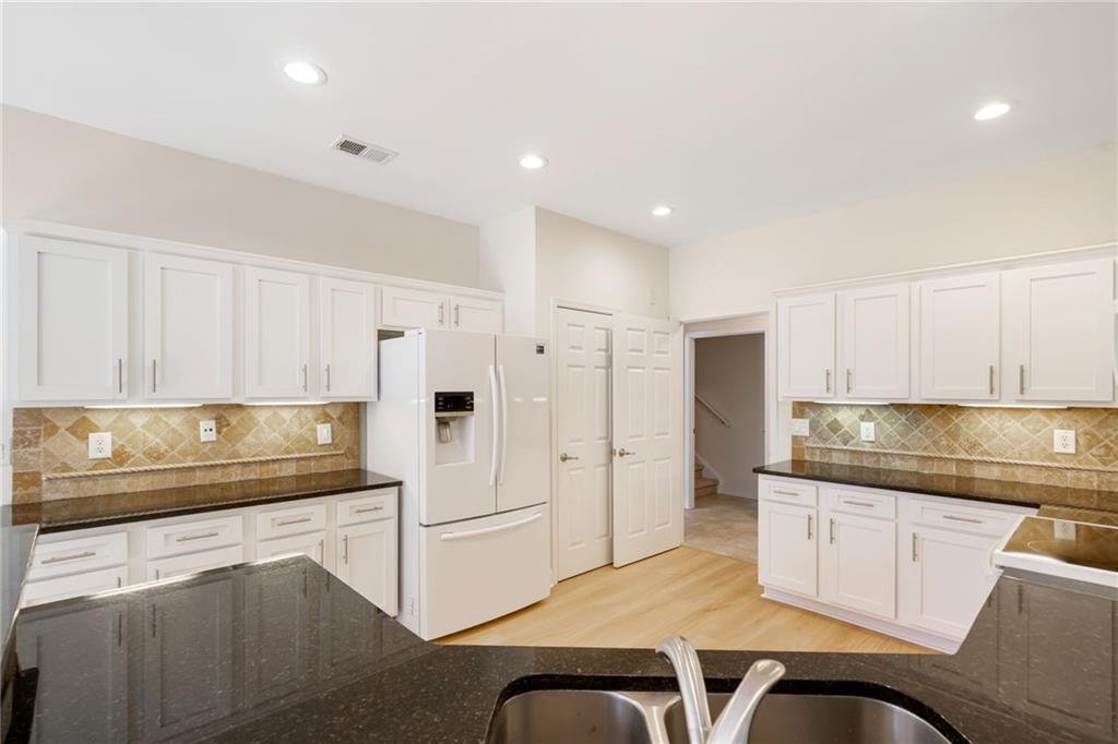 2561 Grapevine Circle 104