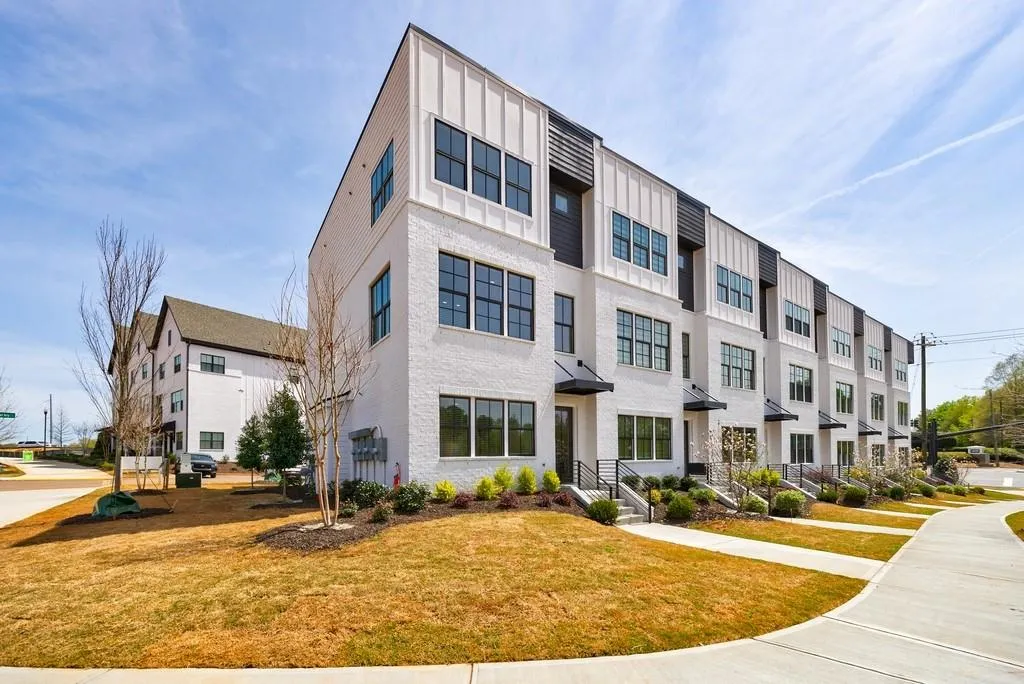 Alpharetta, Georgia 30009, United States, 4 Bedrooms Bedrooms, ,4 BathroomsBathrooms,Residential,Coming Soon,95502