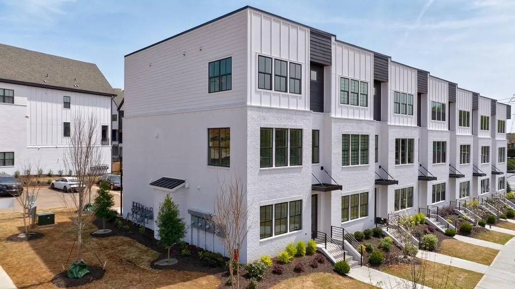 Alpharetta, Georgia 30009, United States, 4 Bedrooms Bedrooms, ,4 BathroomsBathrooms,Residential,Coming Soon,95502