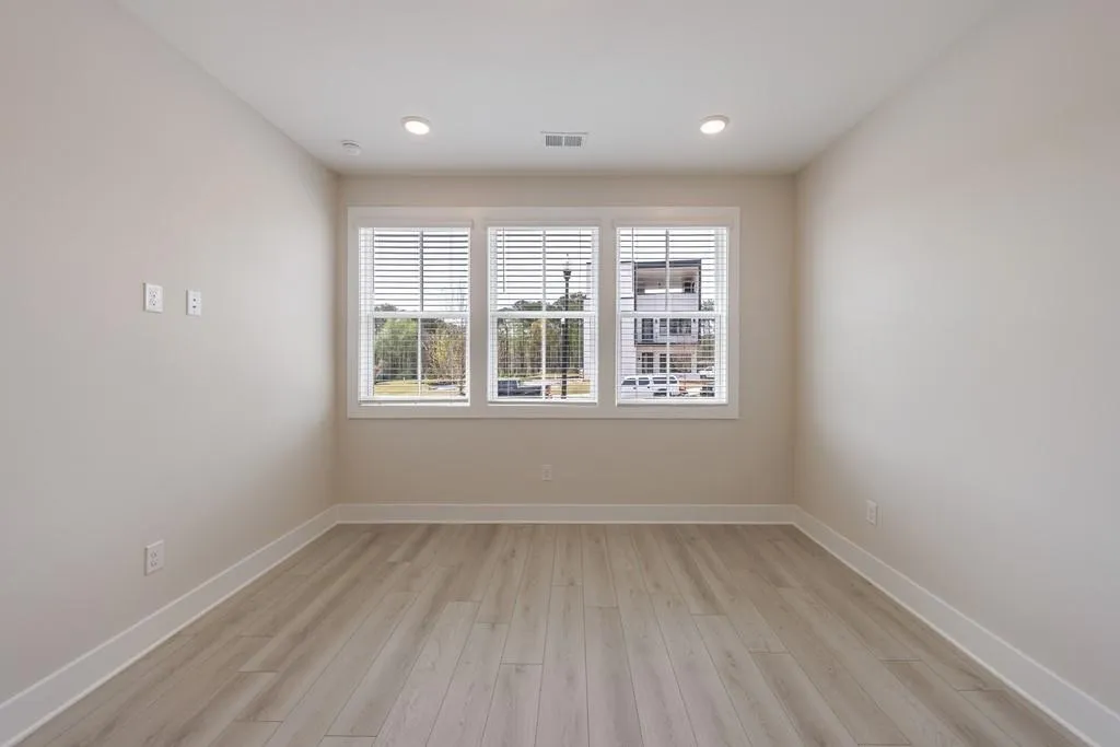 Alpharetta, Georgia 30009, United States, 4 Bedrooms Bedrooms, ,4 BathroomsBathrooms,Residential,Coming Soon,95502