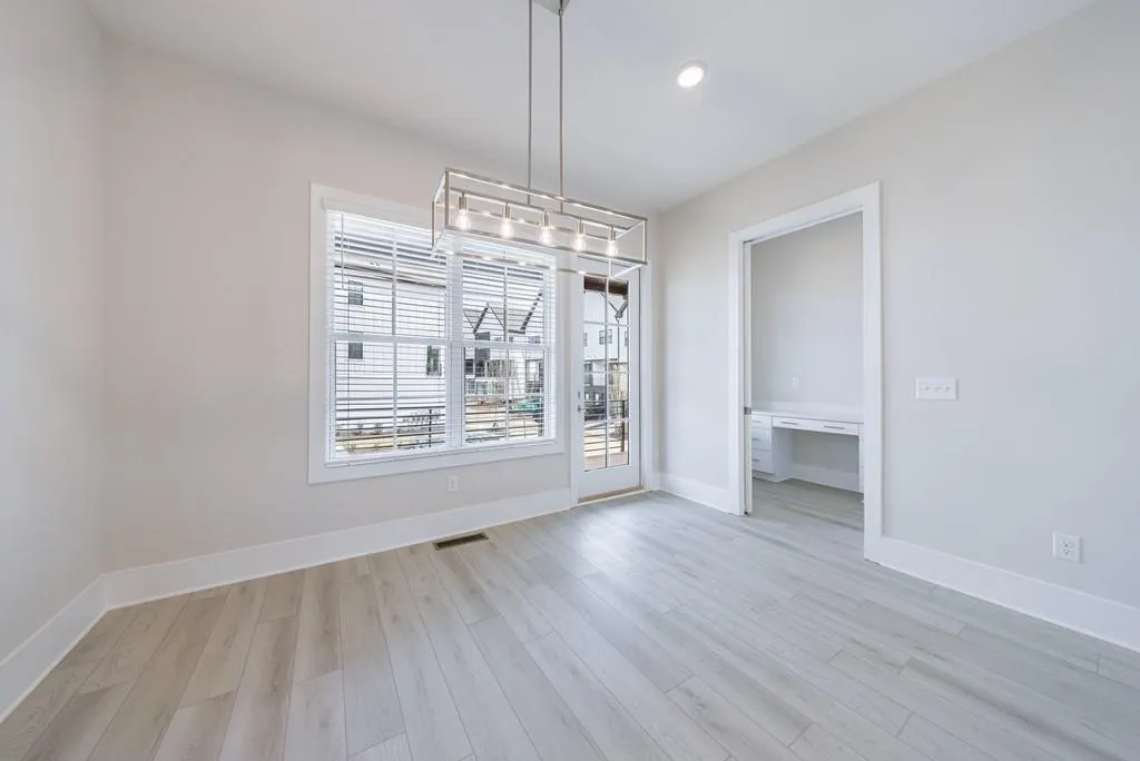 Alpharetta, Georgia 30009, United States, 4 Bedrooms Bedrooms, ,4 BathroomsBathrooms,Residential,Coming Soon,95502