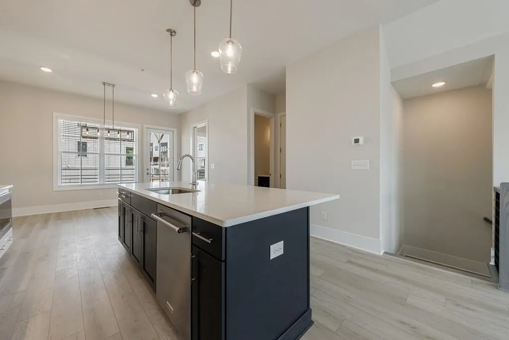 Alpharetta, Georgia 30009, United States, 4 Bedrooms Bedrooms, ,4 BathroomsBathrooms,Residential,Coming Soon,95502