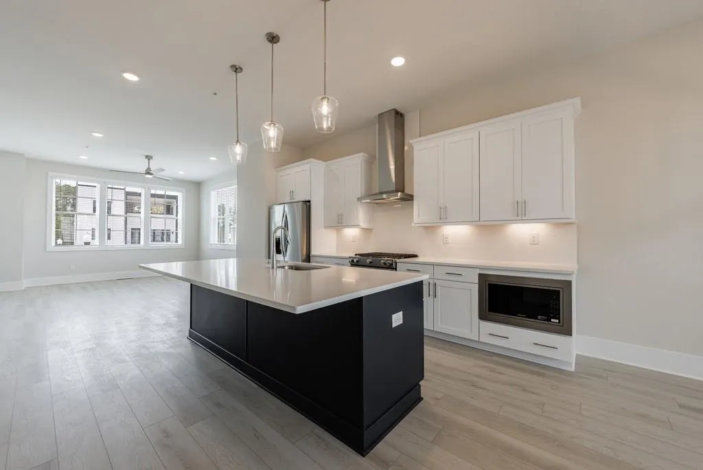 Alpharetta, Georgia 30009, United States, 4 Bedrooms Bedrooms, ,4 BathroomsBathrooms,Residential,Coming Soon,95502