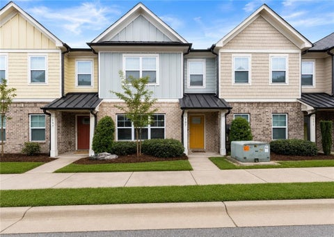 Townhouse For Sale - 187 Panther Point Lane<br/> Lawrenceville, GA 30046