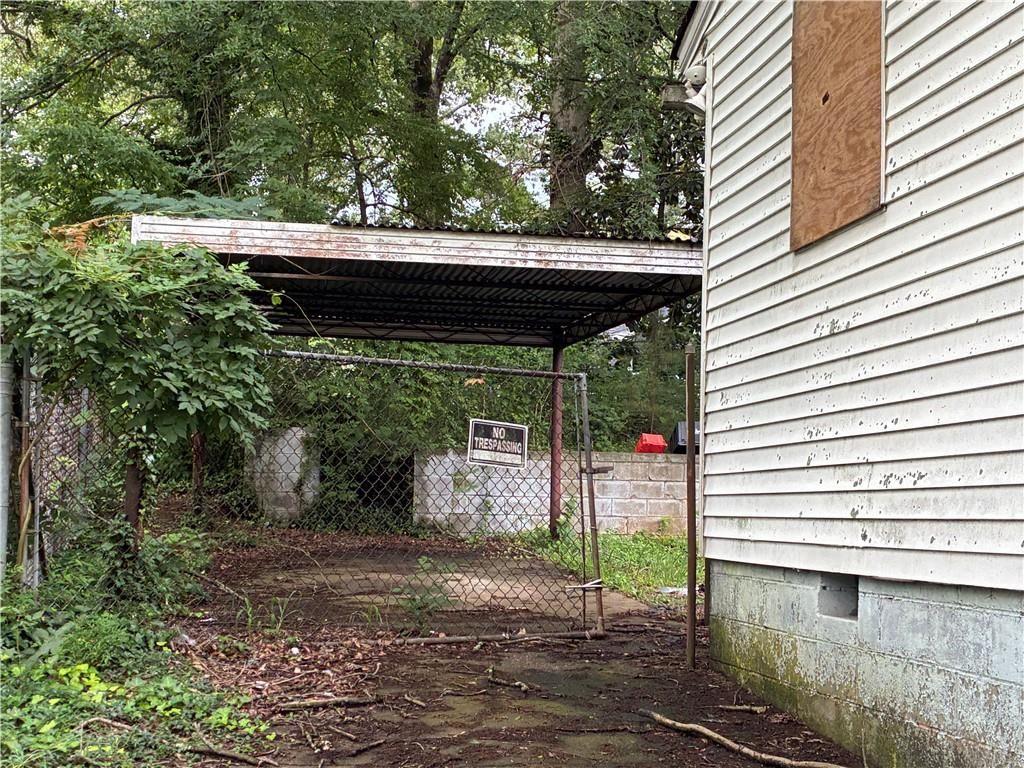 449 Hamilton E Holmes Drive NW