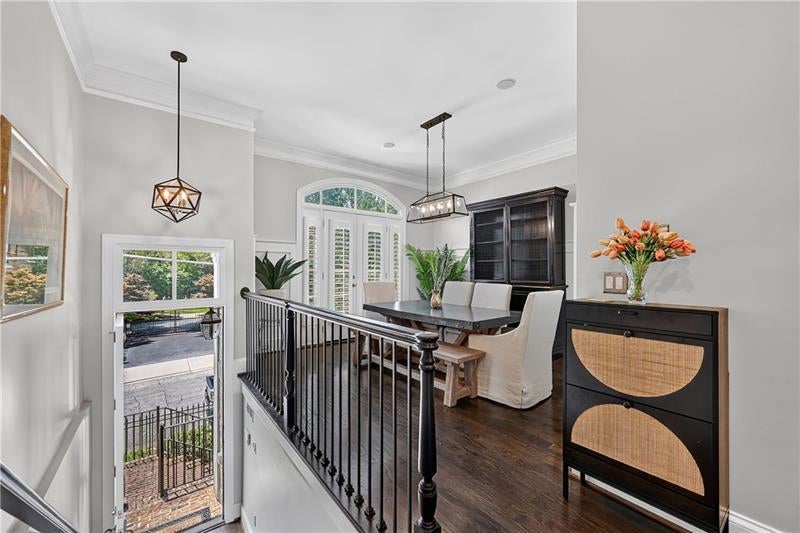 35 Honour Avenue NW