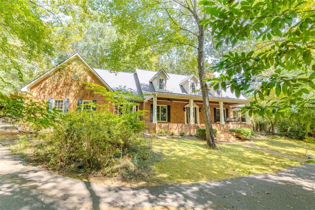 30 Fairview Drive SW