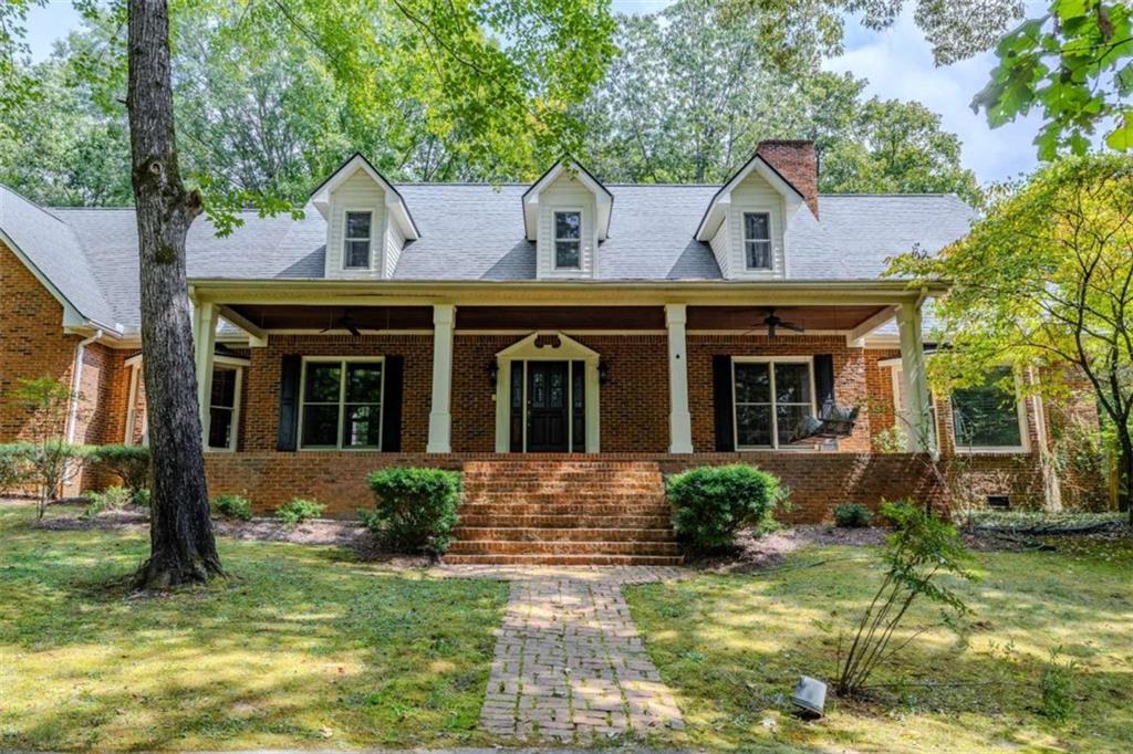 30 Fairview Drive SW