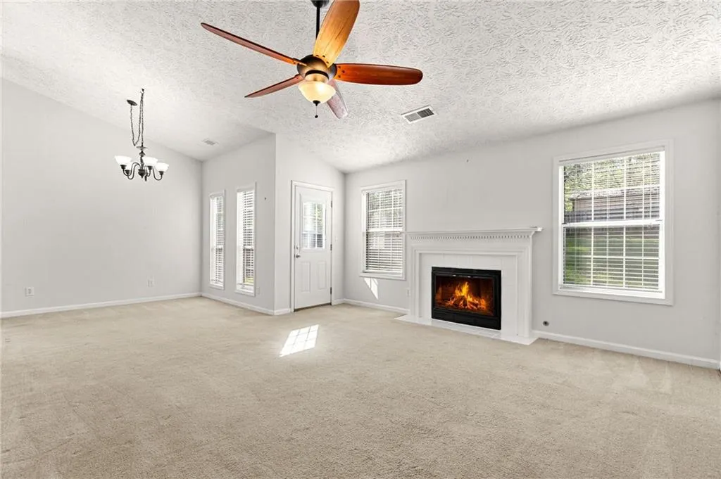 Woodstock, Georgia 30188, United States, 3 Bedrooms Bedrooms, ,2 BathroomsBathrooms,Residential,Pending,110075