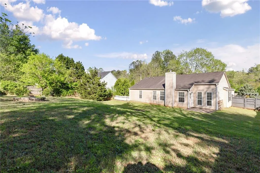 Woodstock, Georgia 30188, United States, 3 Bedrooms Bedrooms, ,2 BathroomsBathrooms,Residential,Pending,110075