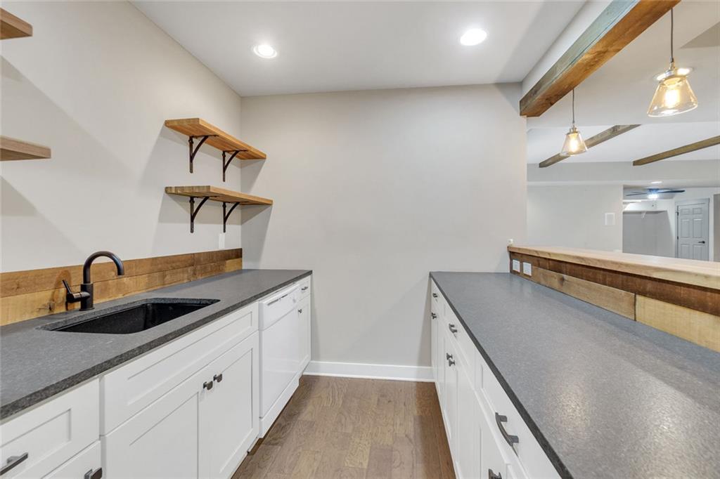 Glen Brooke - Residential