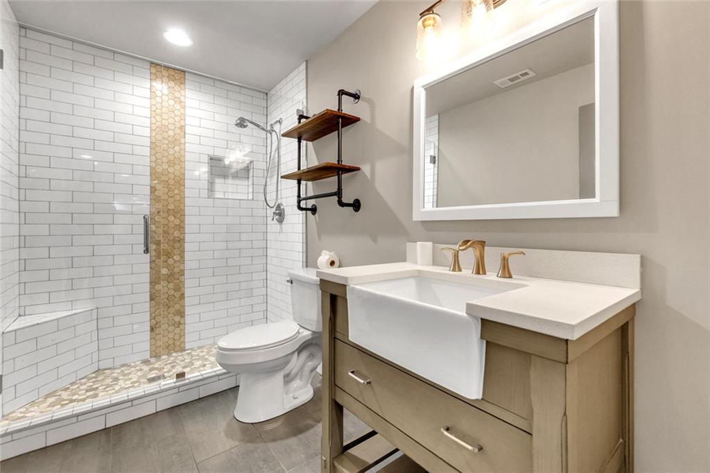 Glen Brooke - Residential