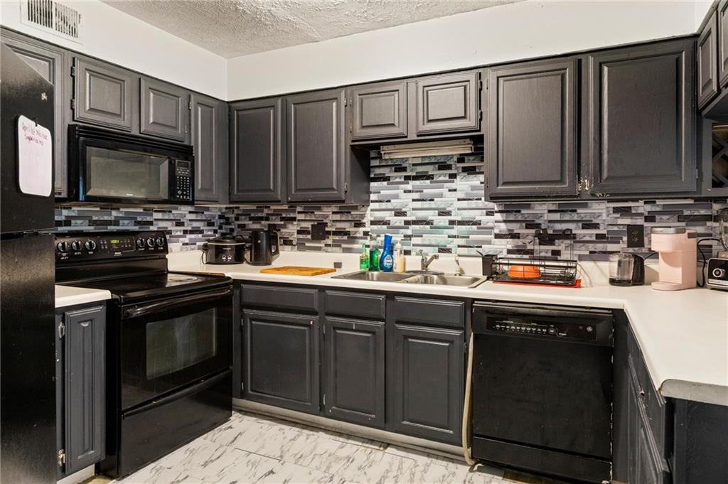 1523 Dillard Road