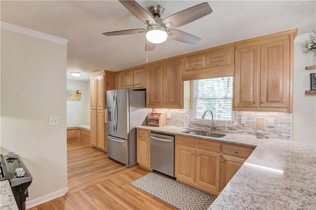 4048 Suzanne Lane, Duluth, Georgia image 12