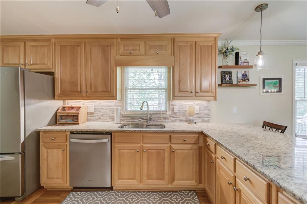 4048 Suzanne Lane, Duluth, Georgia image 13