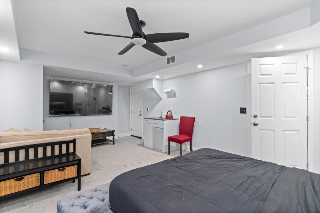 Lansdowne - Residential