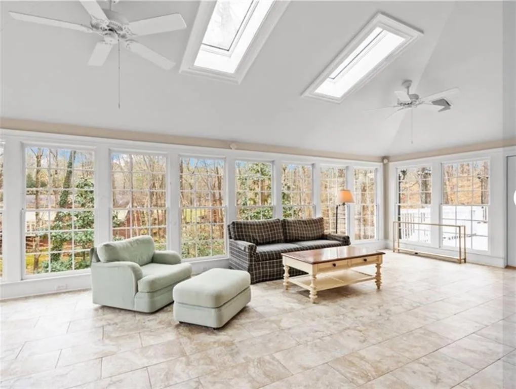 Sandy Springs, Georgia 30350, United States, 4 Bedrooms Bedrooms, ,4 BathroomsBathrooms,Residential,Active,159009