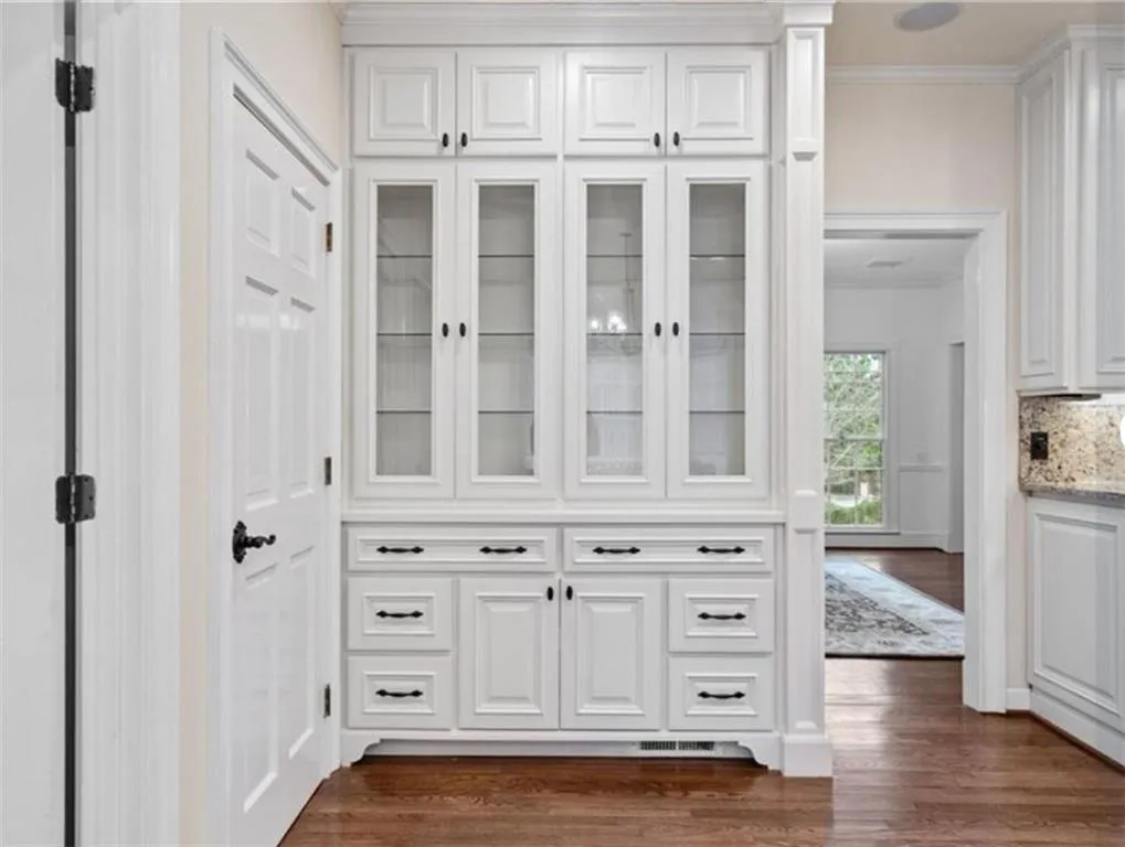 Sandy Springs, Georgia 30350, United States, 4 Bedrooms Bedrooms, ,4 BathroomsBathrooms,Residential,Active,159009