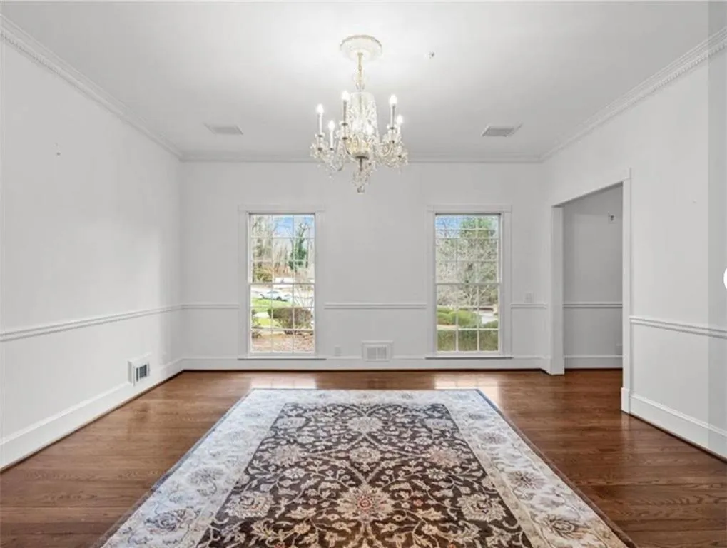 Sandy Springs, Georgia 30350, United States, 4 Bedrooms Bedrooms, ,4 BathroomsBathrooms,Residential,Active,159009