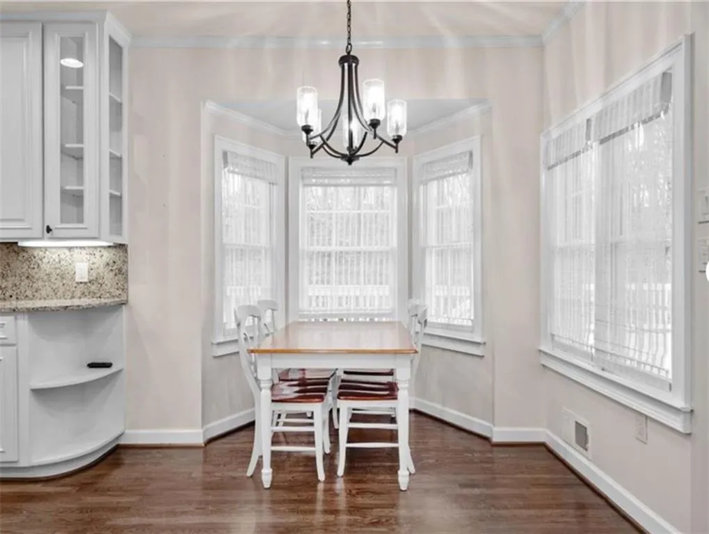 Sandy Springs, Georgia 30350, United States, 4 Bedrooms Bedrooms, ,4 BathroomsBathrooms,Residential,Active,159009