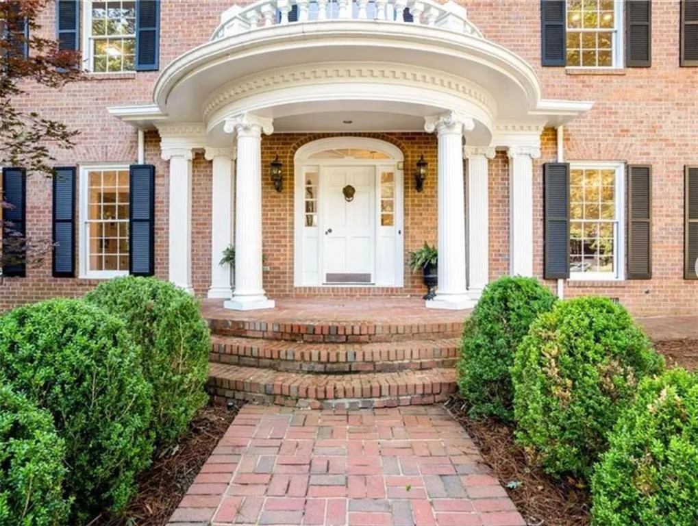 Sandy Springs, Georgia 30350, United States, 4 Bedrooms Bedrooms, ,4 BathroomsBathrooms,Residential,Active,159009