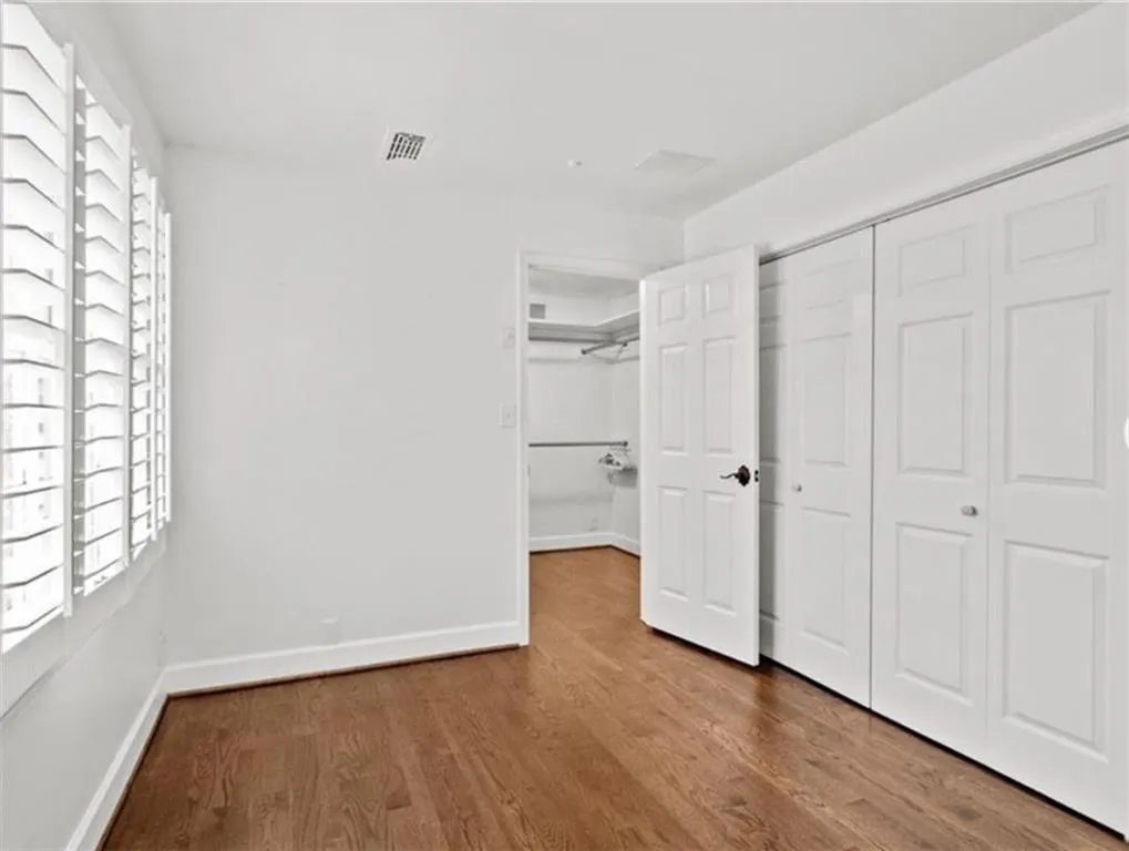 Sandy Springs, Georgia 30350, United States, 4 Bedrooms Bedrooms, ,4 BathroomsBathrooms,Residential,Active,159009