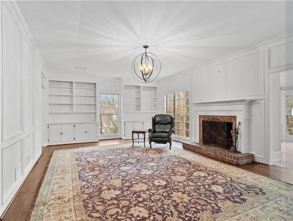 Sandy Springs, Georgia 30350, United States, 4 Bedrooms Bedrooms, ,4 BathroomsBathrooms,Residential,Active,159009